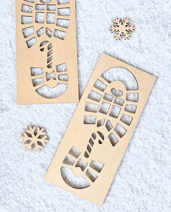 Medinis Kalėdų senelio pėdų trafaretas