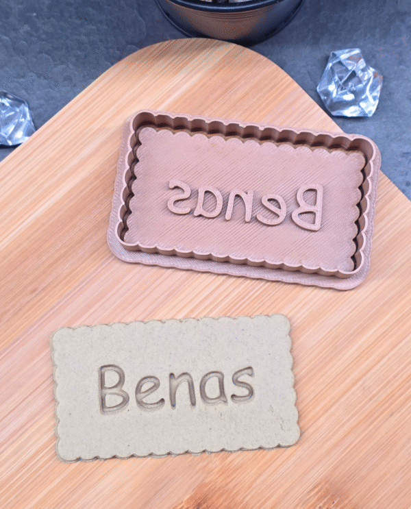 Personalizuota sausainių formelė su vardu Personalizuota sausainių formelė su vardu